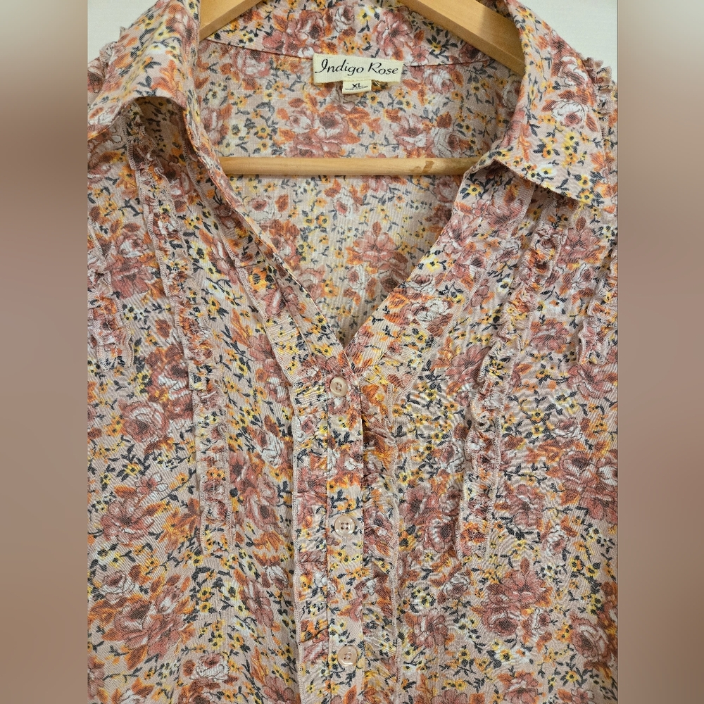 Indigo Rose pink Floral Button-Up Blouse with ruffles size XL - Picture 4 of 7